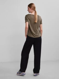 Pieces Tee Shirt Phoebe -Mode Vêtements Magasin 17120095 deep lichen green pieces 3