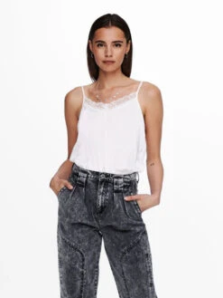 JACQUELINE DE YONG Débardeur Satiné Appa 8 JACQUELINE DE YONG Débardeur Satiné Appa -Mode Vêtements Magasin debardeur satine appa 2