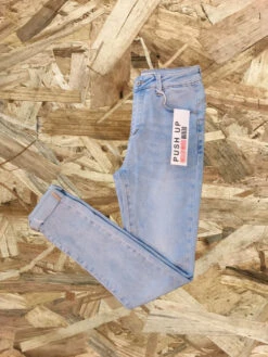 Jeans Push Up Mélaine -Mode Vêtements Magasin hm5167 2 bleu clair hello miss 2