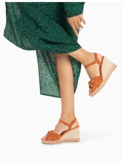 Vanessa Wu Sandales Celine